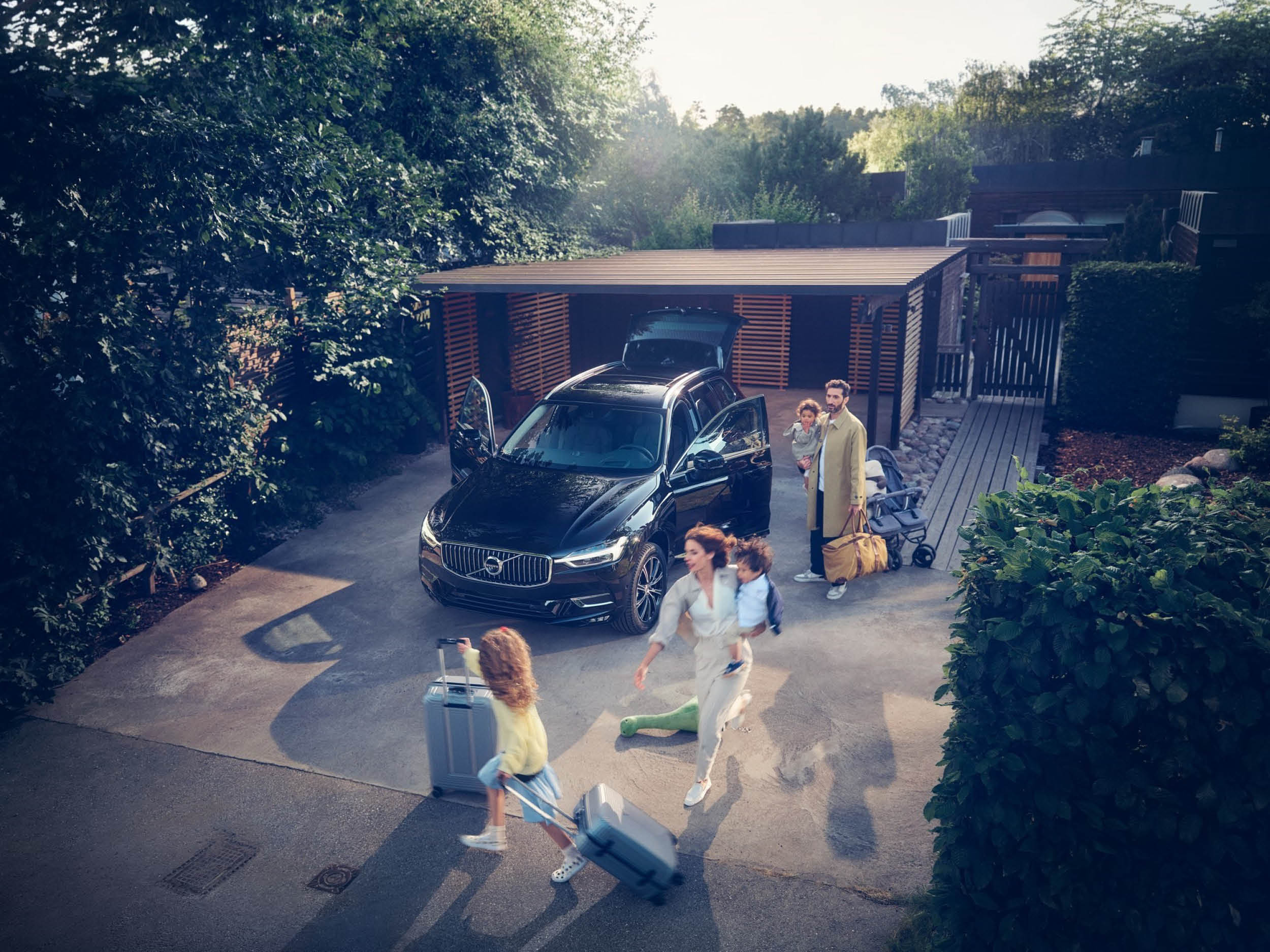 Bild auto-ausraeumen-nach-urlaubsfahrt.jpg